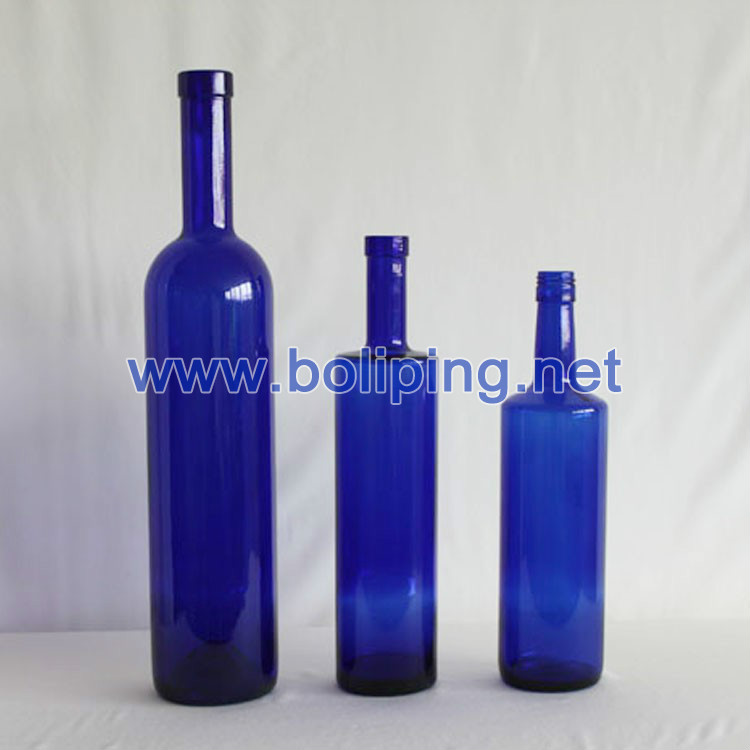 藍色玻璃瓶